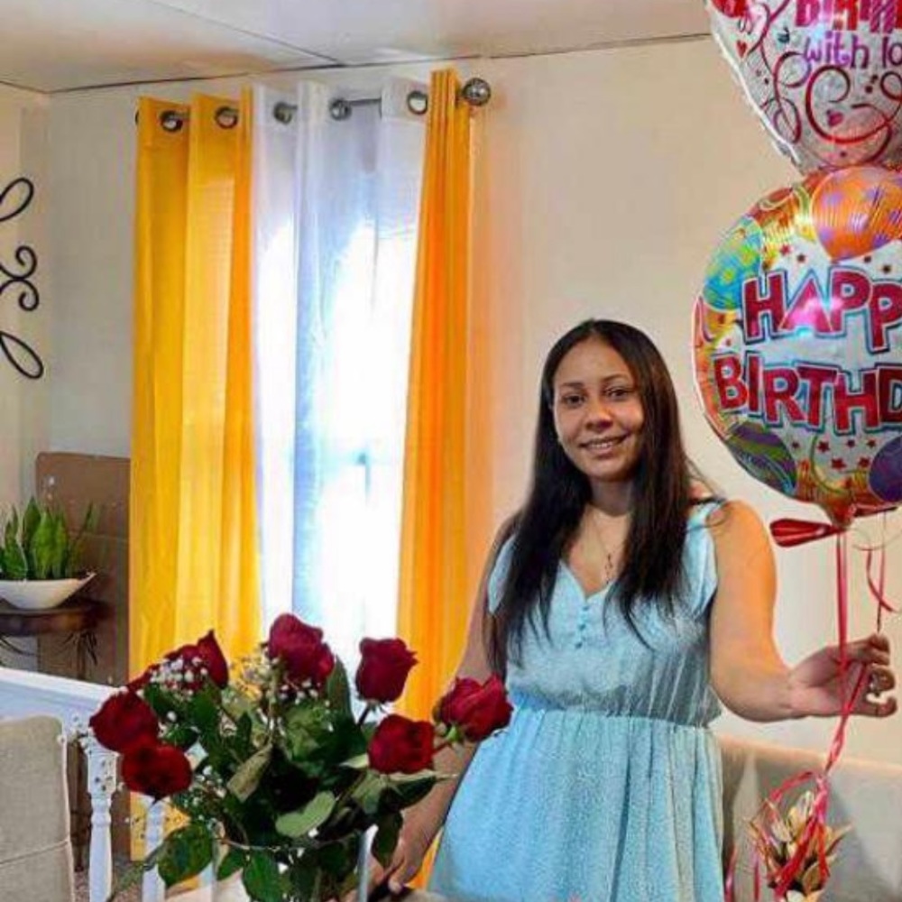 Meet your Posher, Ana